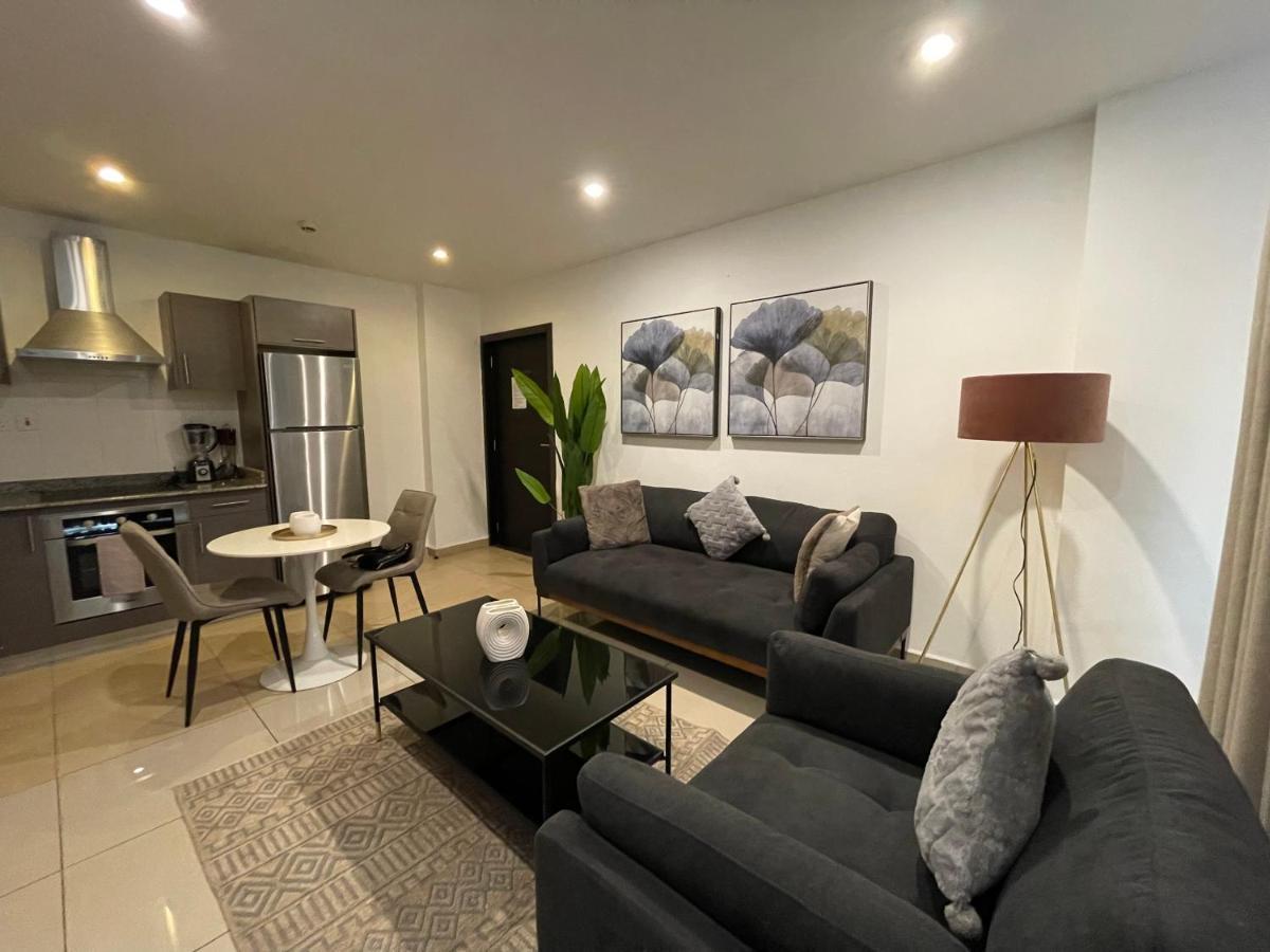 The Gallery Suites By Olive Gold Акра Екстериор снимка