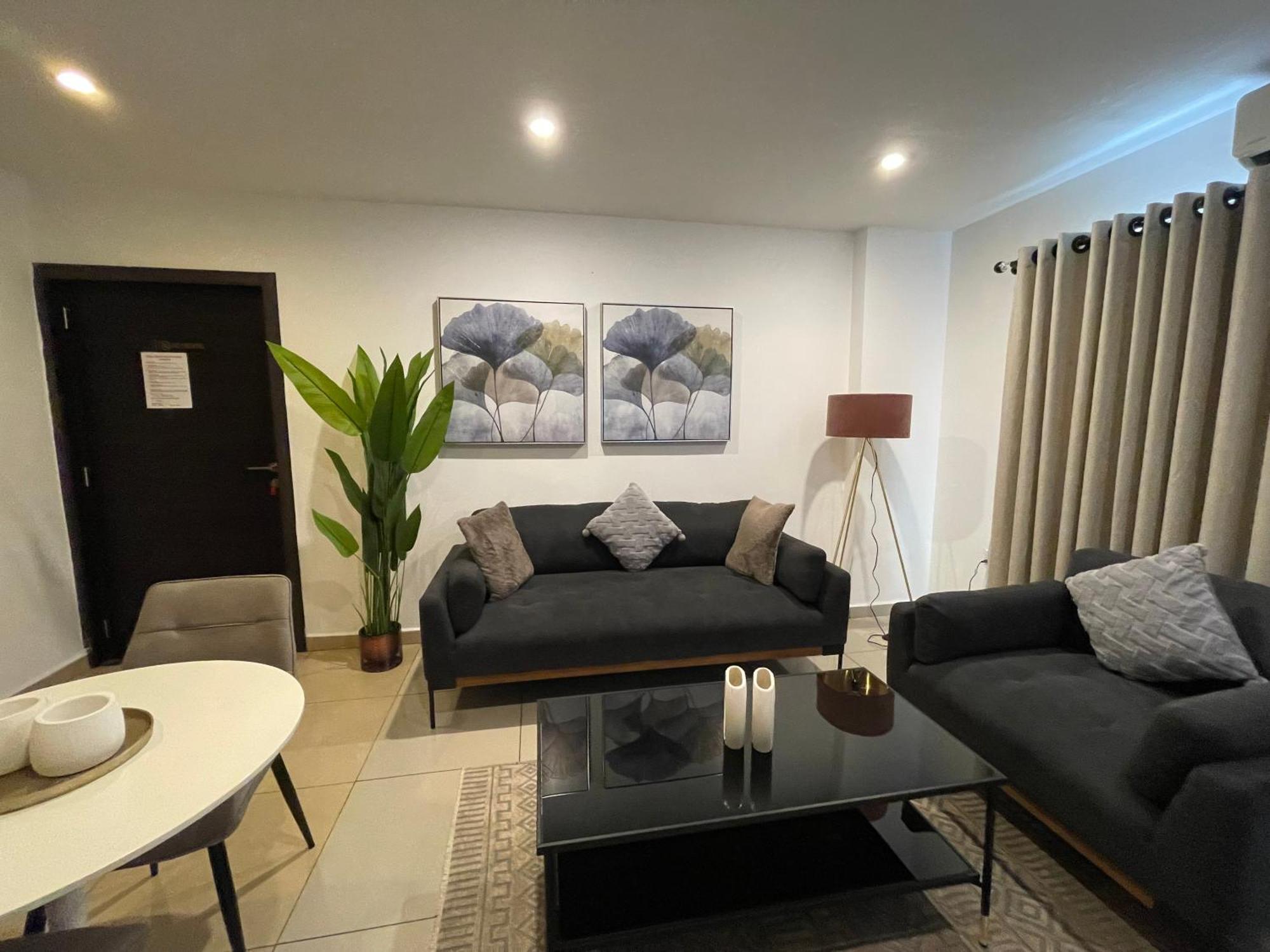 The Gallery Suites By Olive Gold Акра Екстериор снимка