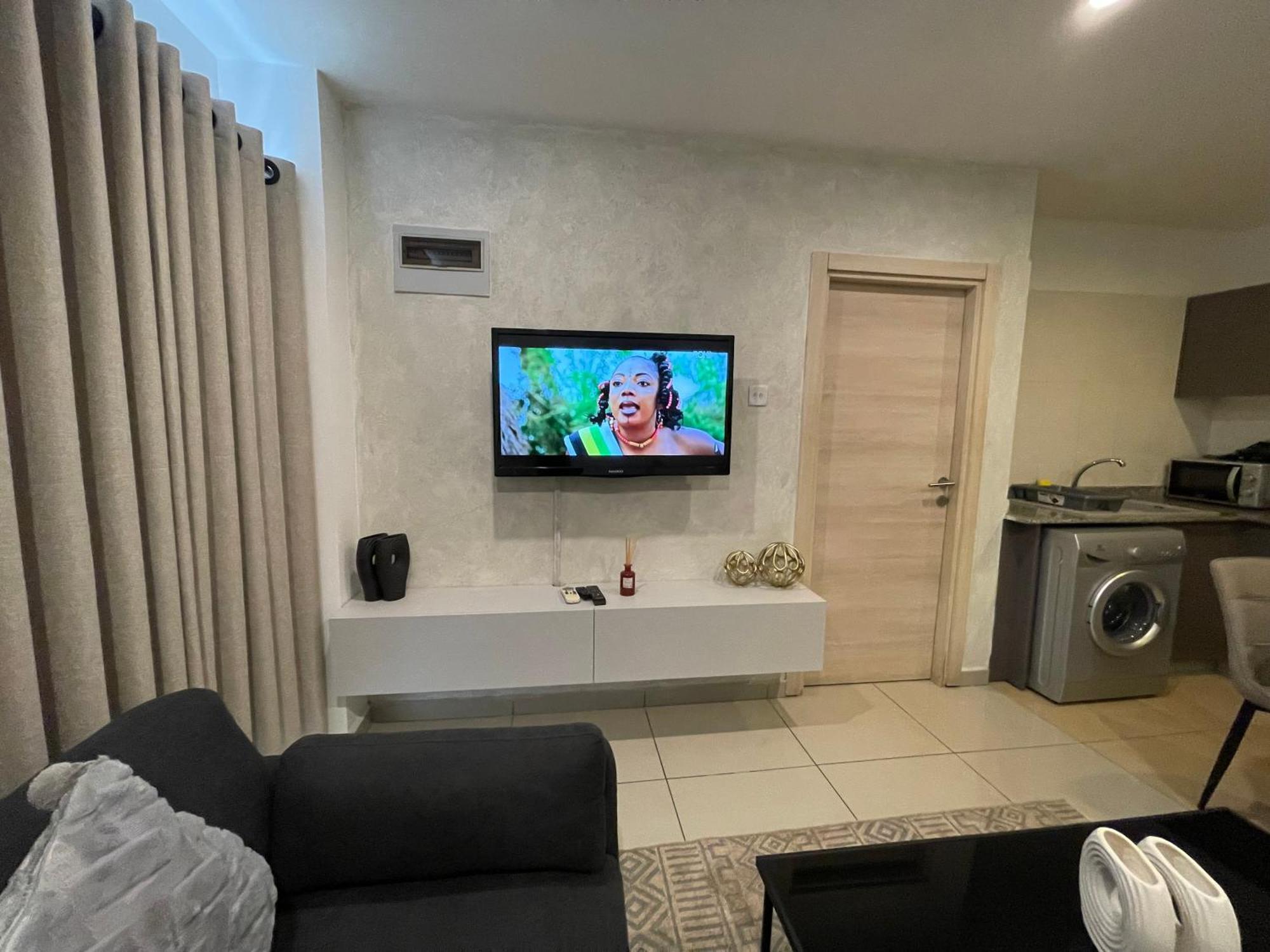 The Gallery Suites By Olive Gold Акра Екстериор снимка